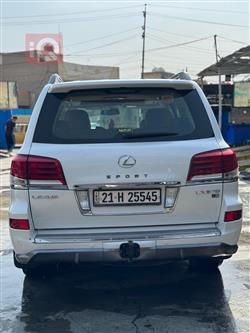 لێکزس LX